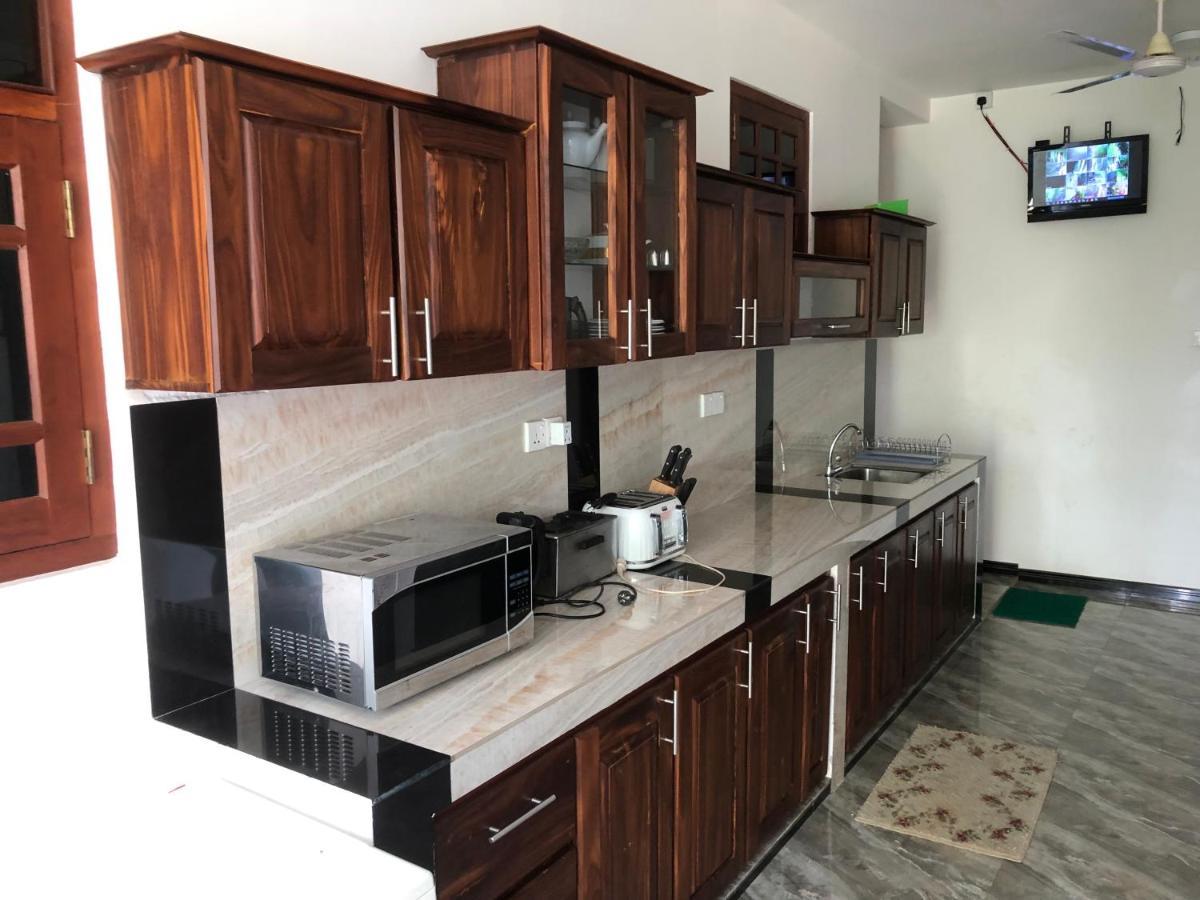 Coral Palm Villa And Apartment Унаватуна Экстерьер фото